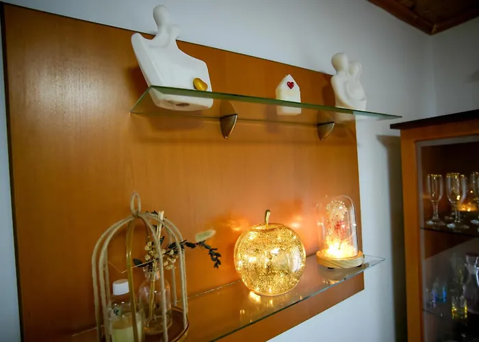 Old Bazaar Balcony Gjirokastër